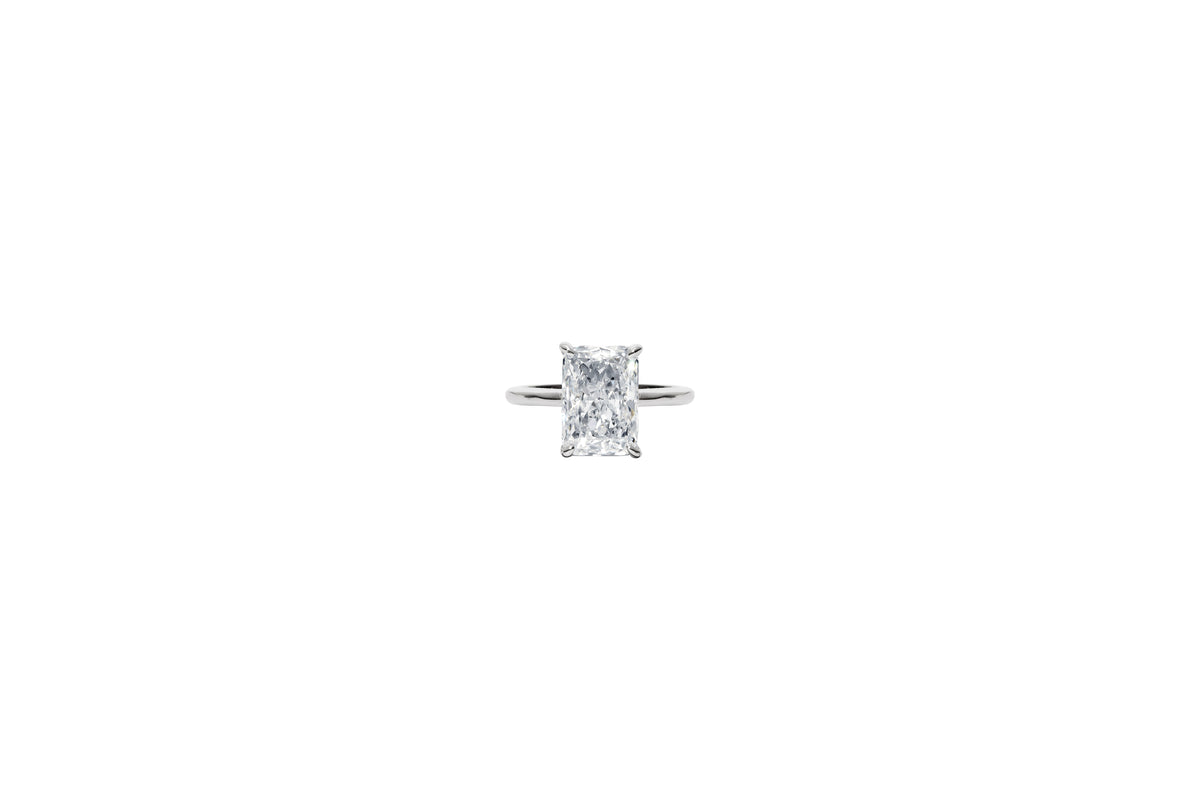 The Astrid Ring (3.3 Carat)