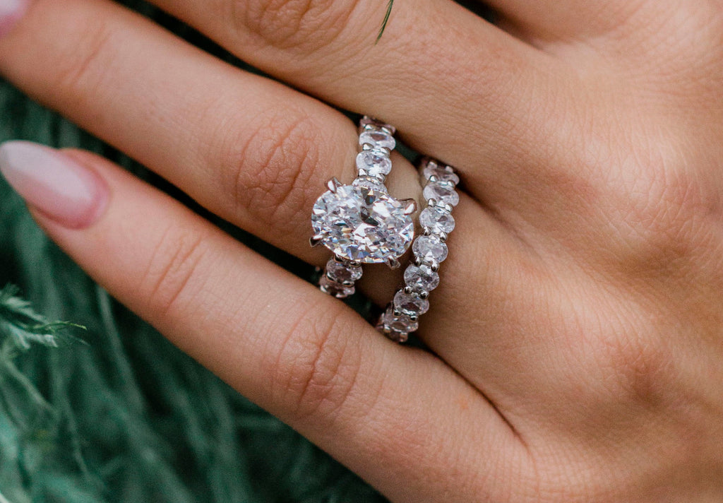 The Bella Ring (3.5 Carat)