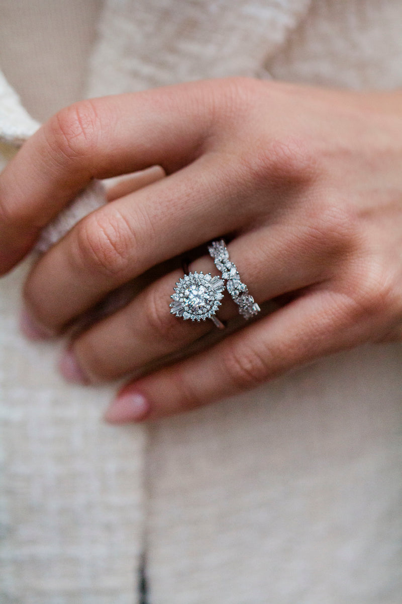 The Daisy Ring (1 Carat)