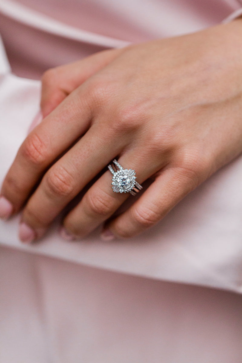 The Daisy Ring (1 Carat)