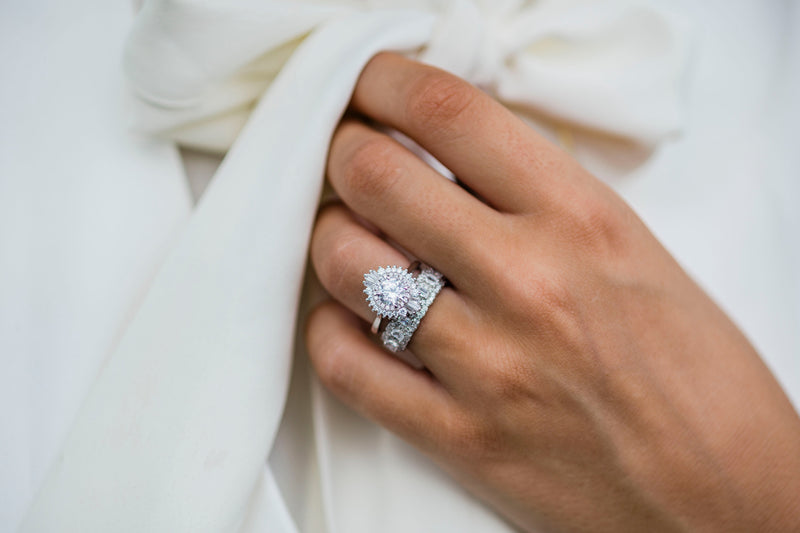 The Daisy Ring (1 Carat)