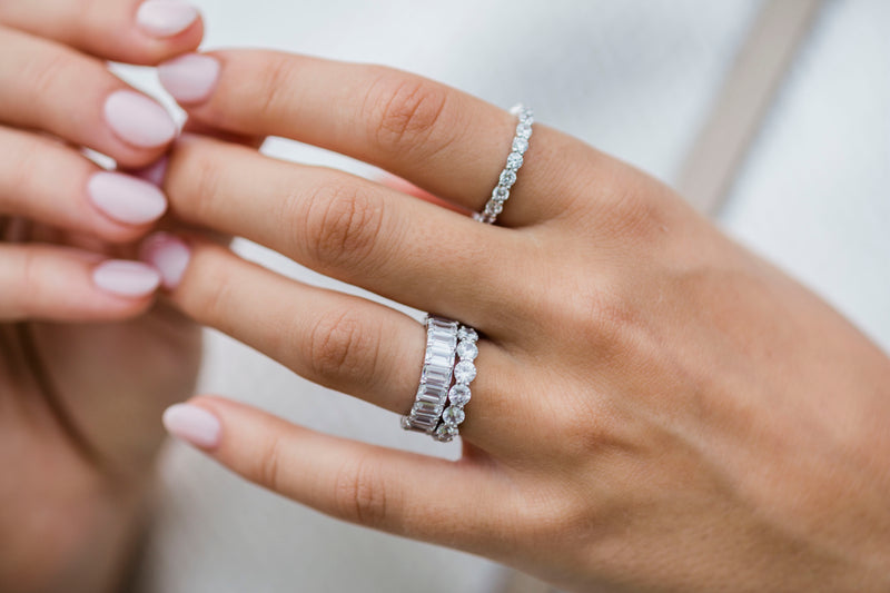 The Eva Band (5 Carat, Claw Prong)