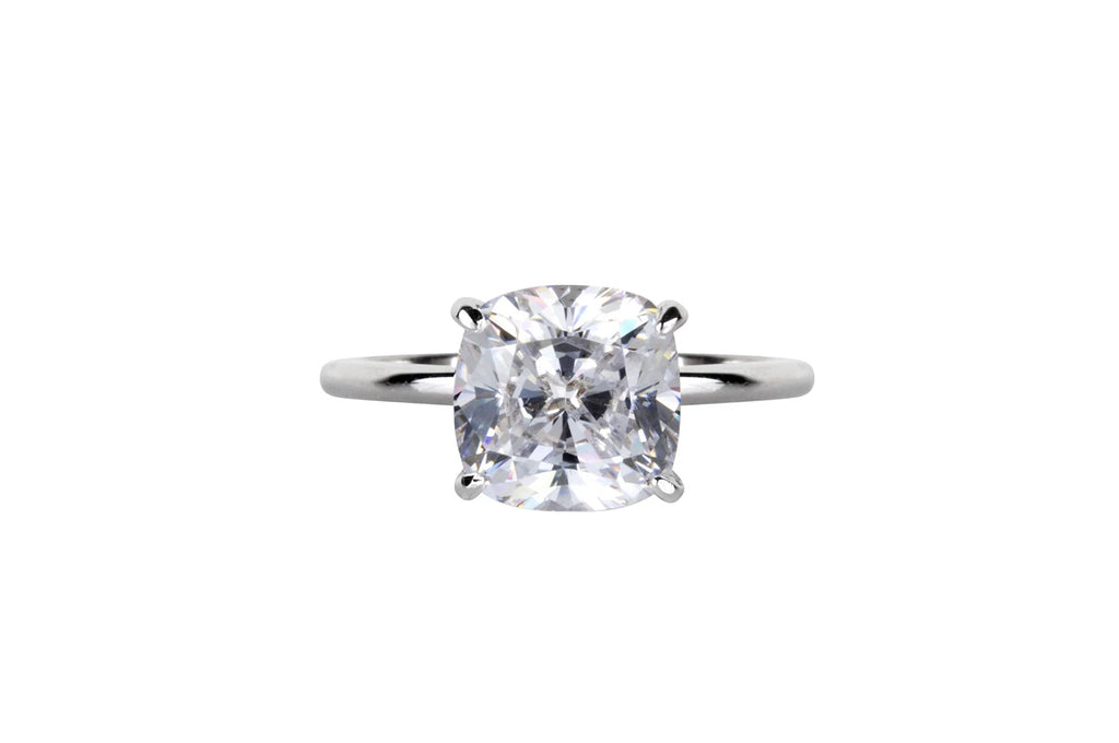 The Mila Ring (2 Carat)